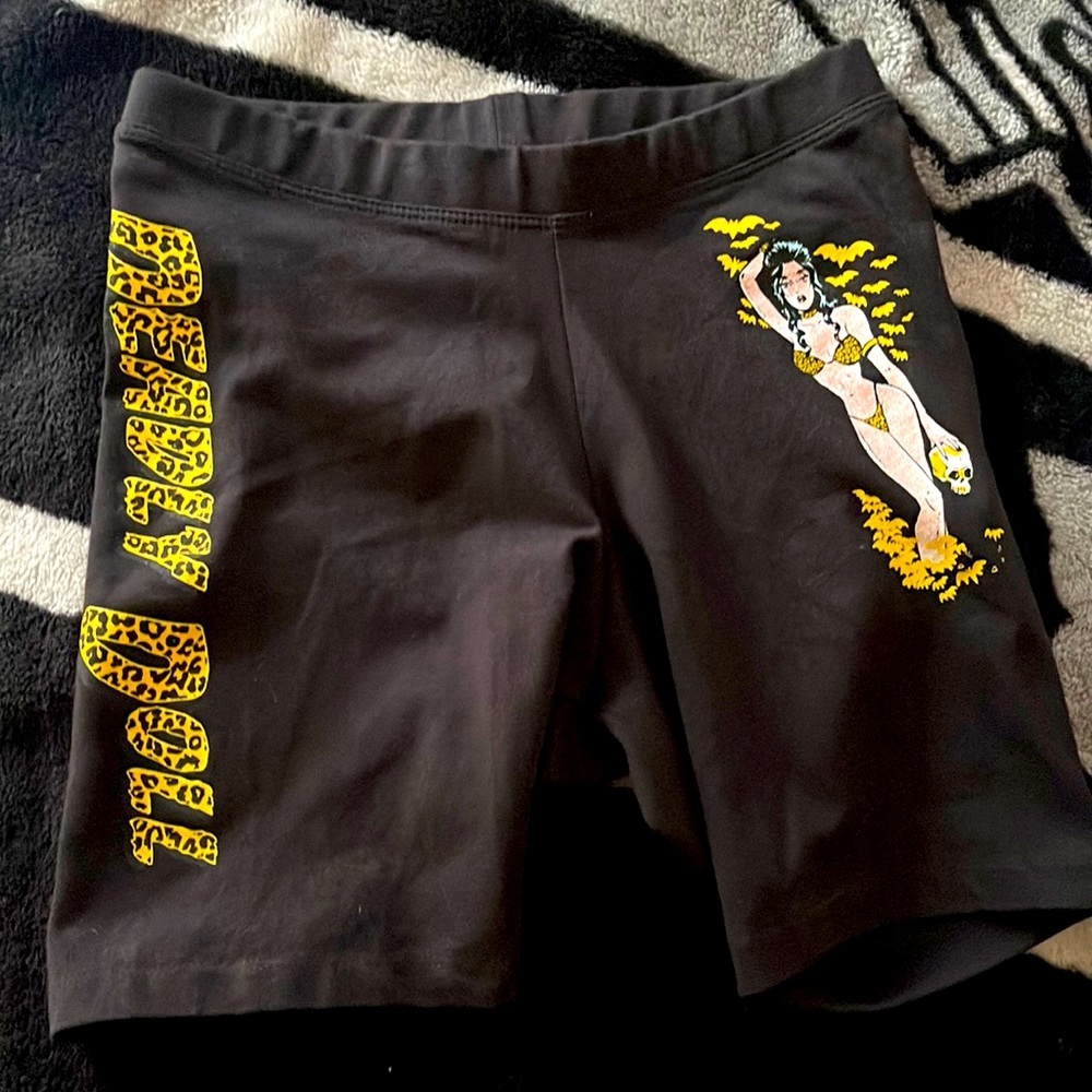 CHROME HEARTS SHORTS (DEADLY DOLL)  SIZE SMALL